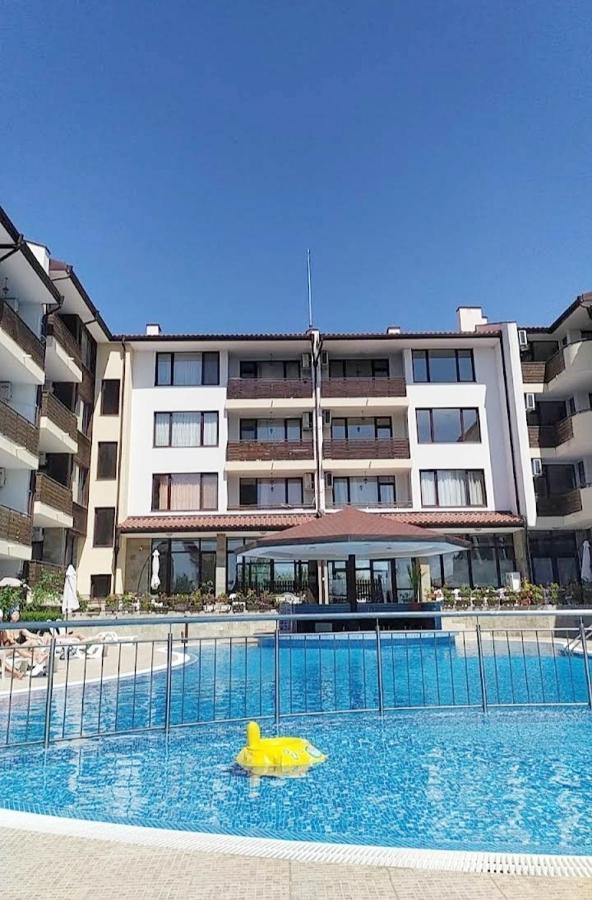 Victoria'S Apartments Nessebar Eksteriør billede